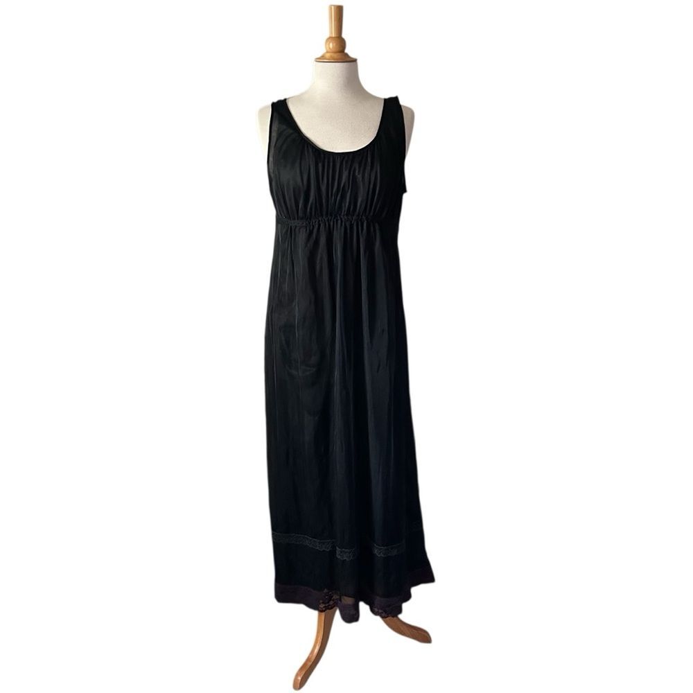 Vintage Val Mode Long Black Sheer Nightgown - Large - Picture 4 of 9